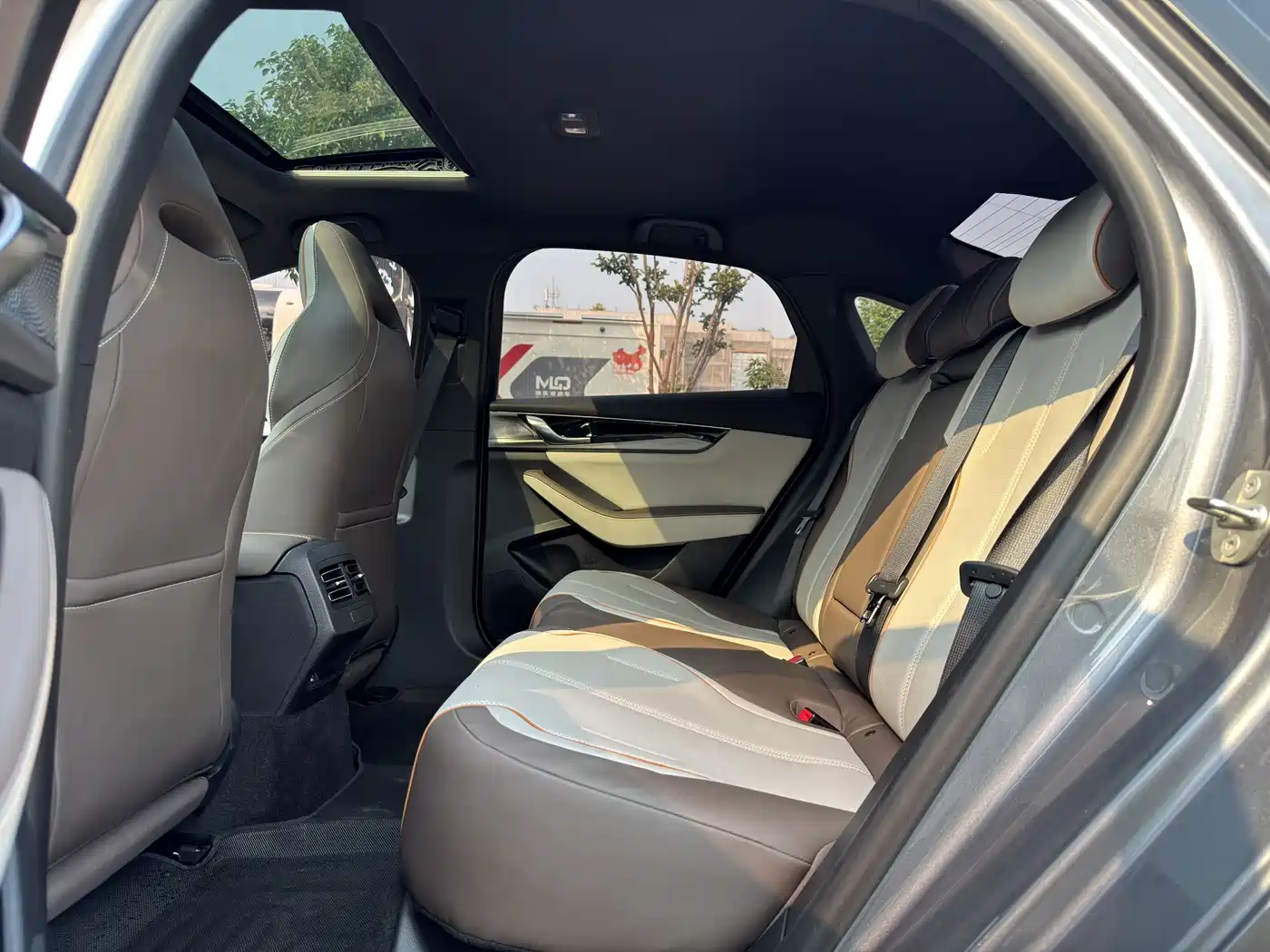 BYD Qin PLUS 2024 Glory Edition EV 420KM Surpass фото 10