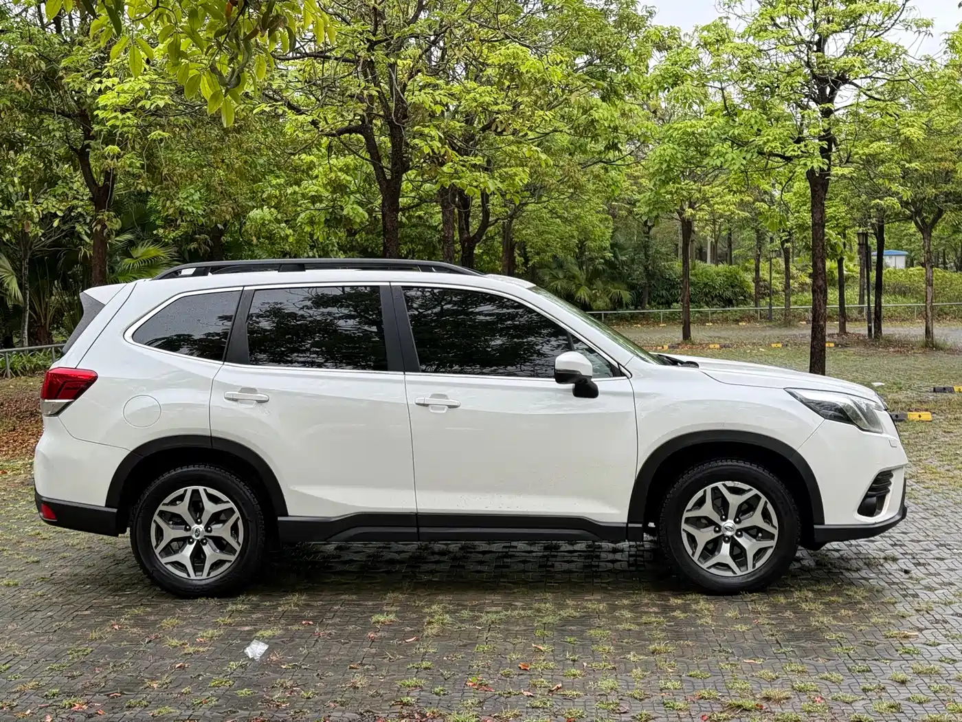 Subaru Forester 2022 2.0i AWD Luxury Edition with EyeSight фото 4