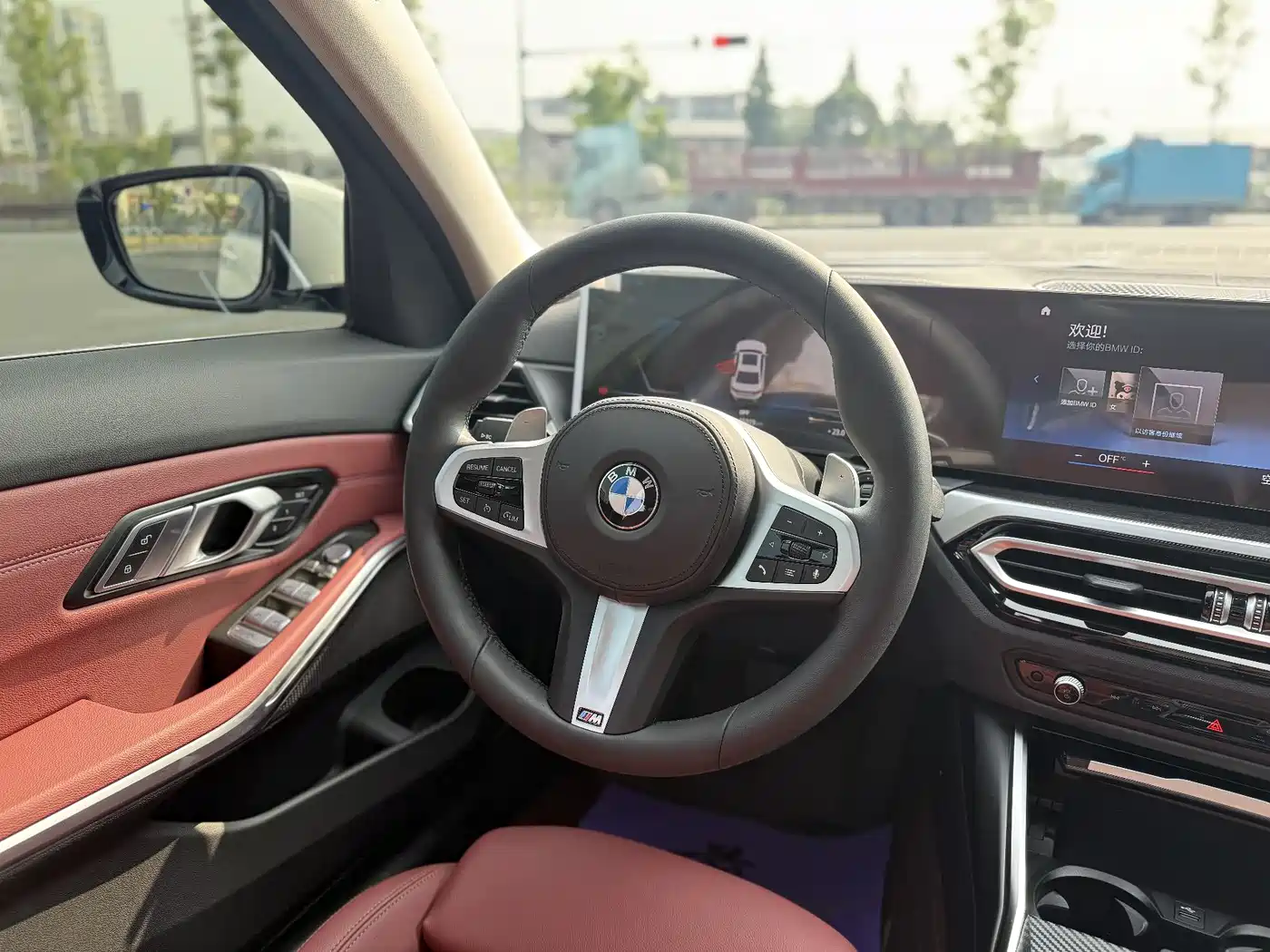 BMW 3 Series 2023 325Li M Sport Package фото 7