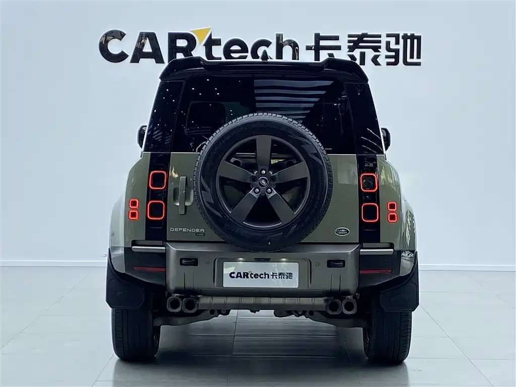 Land Rover Defender 2023 Model 110 3.0T P400 X-DYNAMIC HSE фото 4
