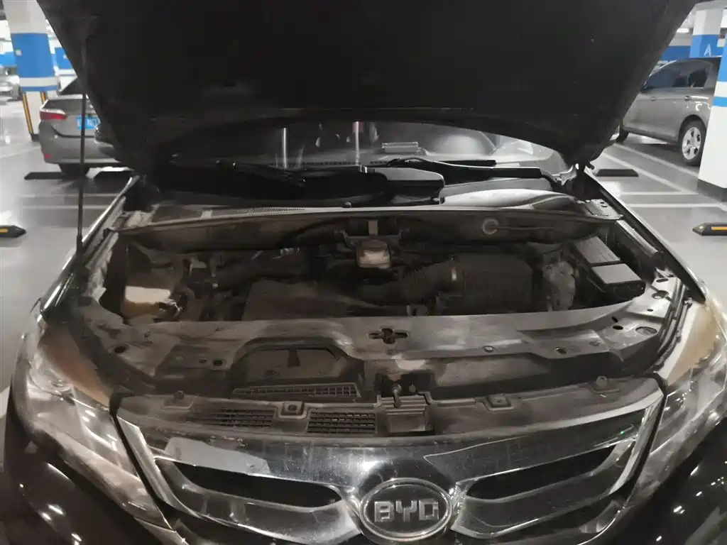 BYD S7 2015 2.0T Upgrade Automatic Premium фото 17