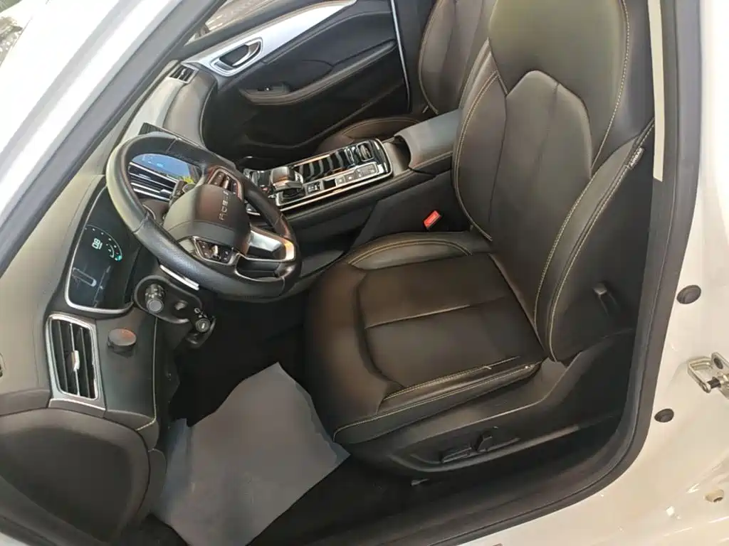 Roewe i6 MAX 2022 2020 Model 300TGI Automatic Cool & Smart Edition