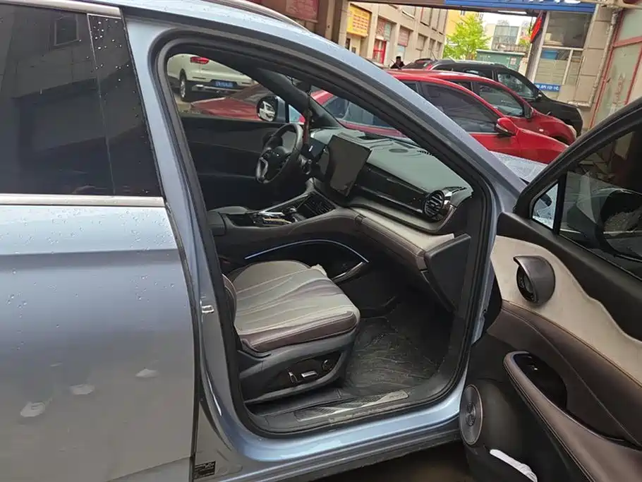BYD Frigate 07 2023 DM-i 100KM Premium фото 8