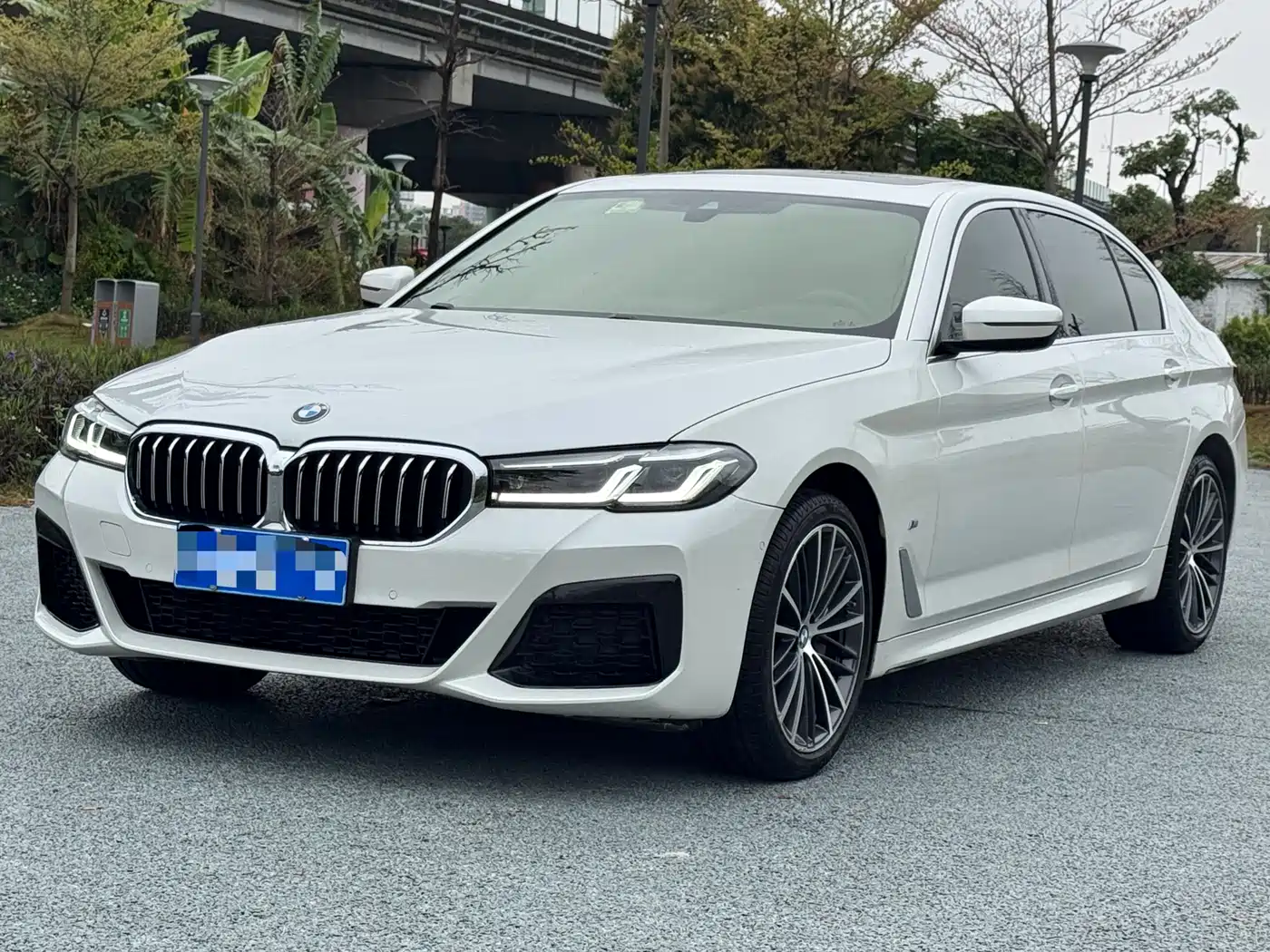 BMW 5 Series 2022 Facelift 530Li Leading M Sport Package