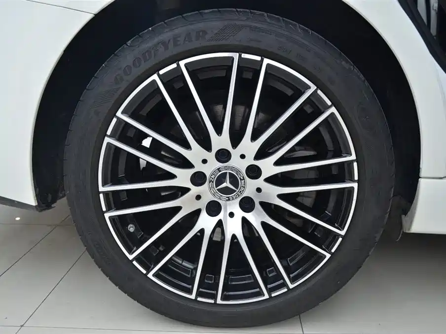 Mercedes-Benz C-Class 2024 Facelift C 260 L Sport фото 14