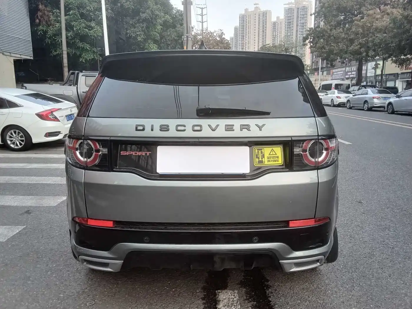 Land Rover Discovery Sport 2019 240PS SE Dynamic Edition China V фото 15