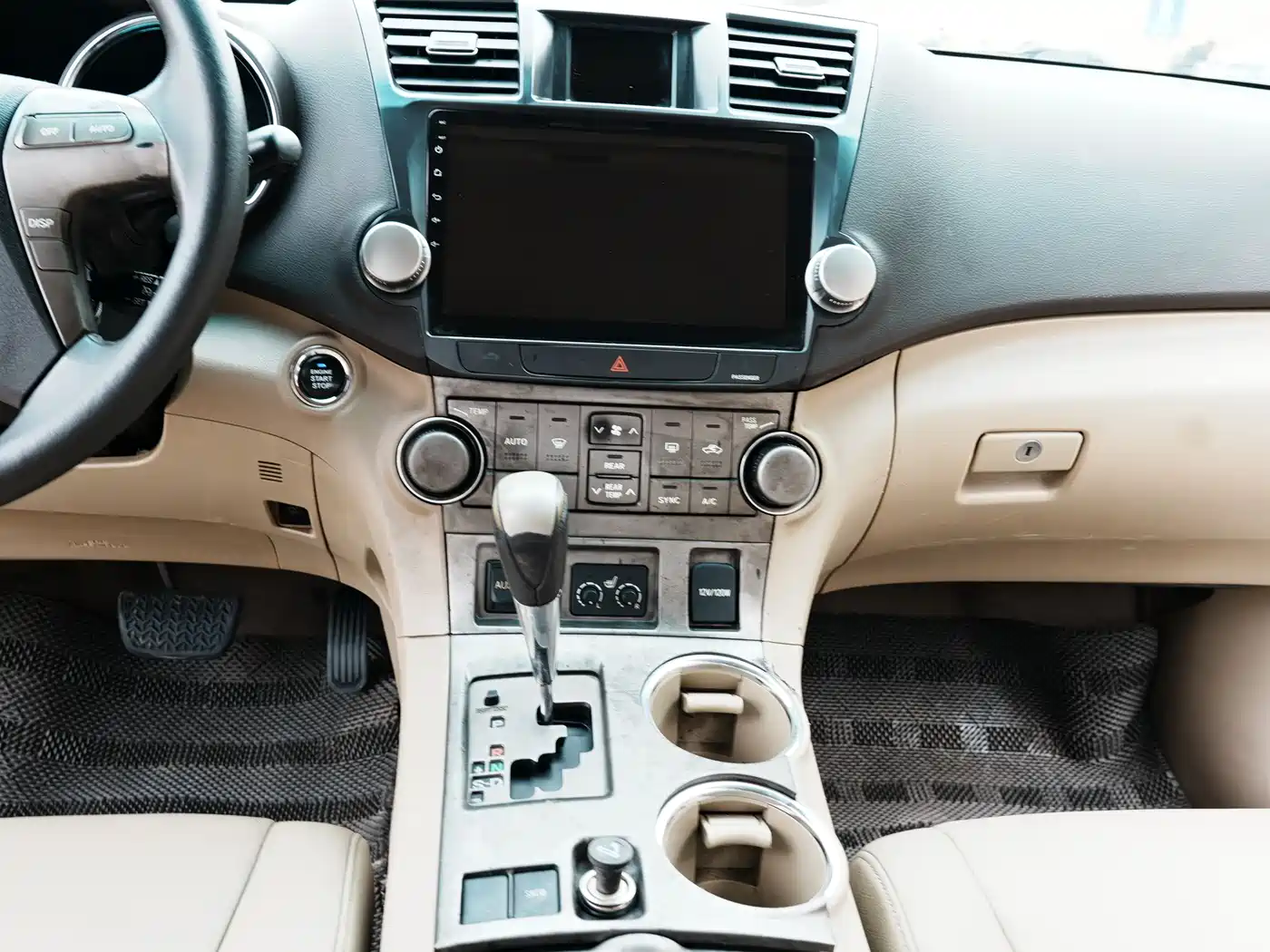 Toyota Highlander 2011 2.7L 2WD 7-seat Luxury Navigation фото 17