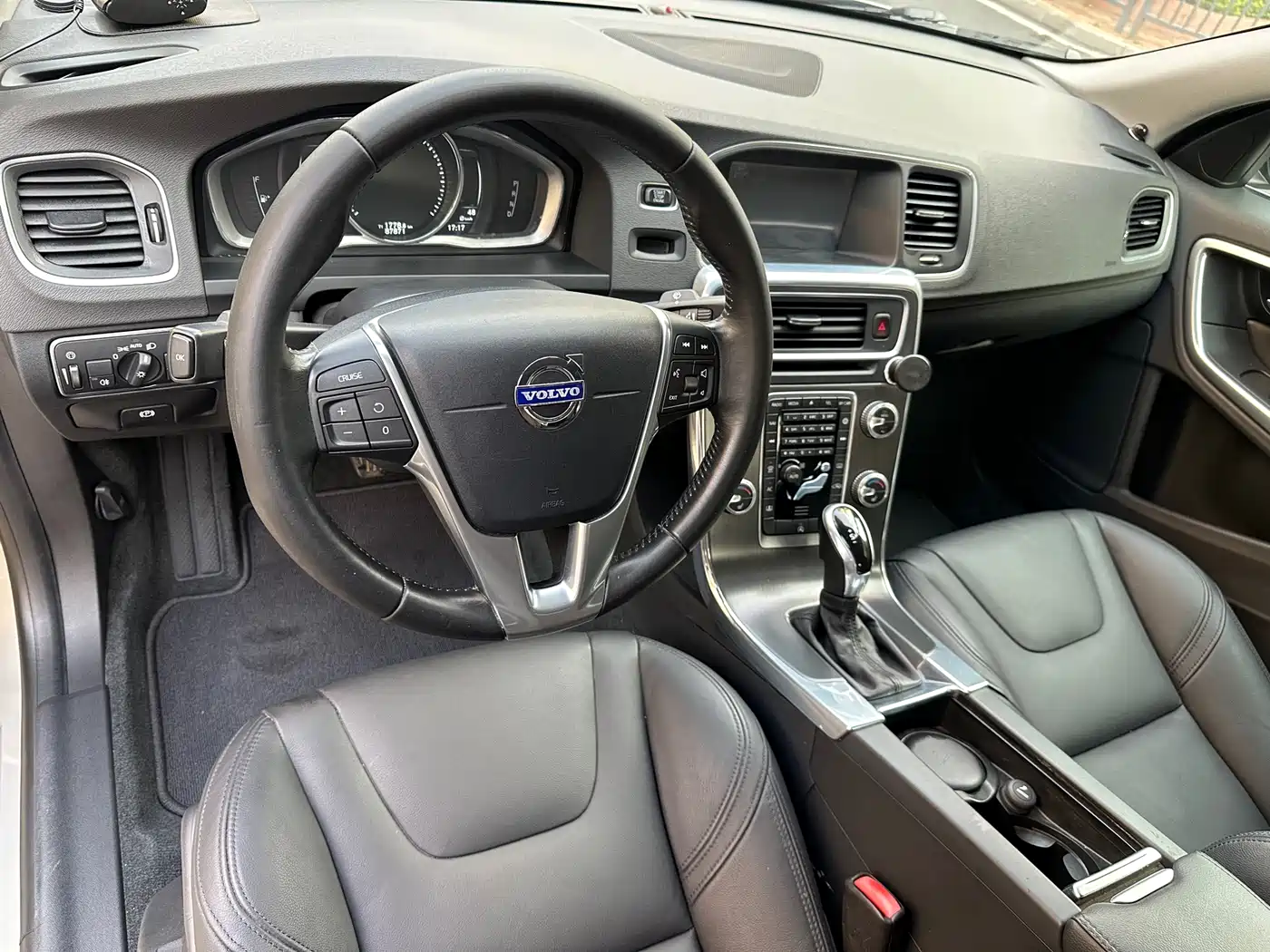 Volvo S60 2015 2016 S60L T5 Smart Control Edition