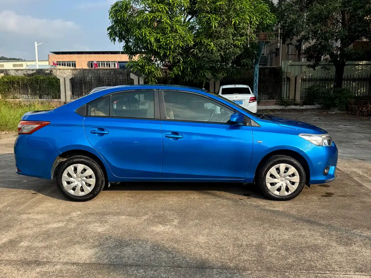 Toyota Vios 2014 1.3L Automatic Stylish Edition фото 4