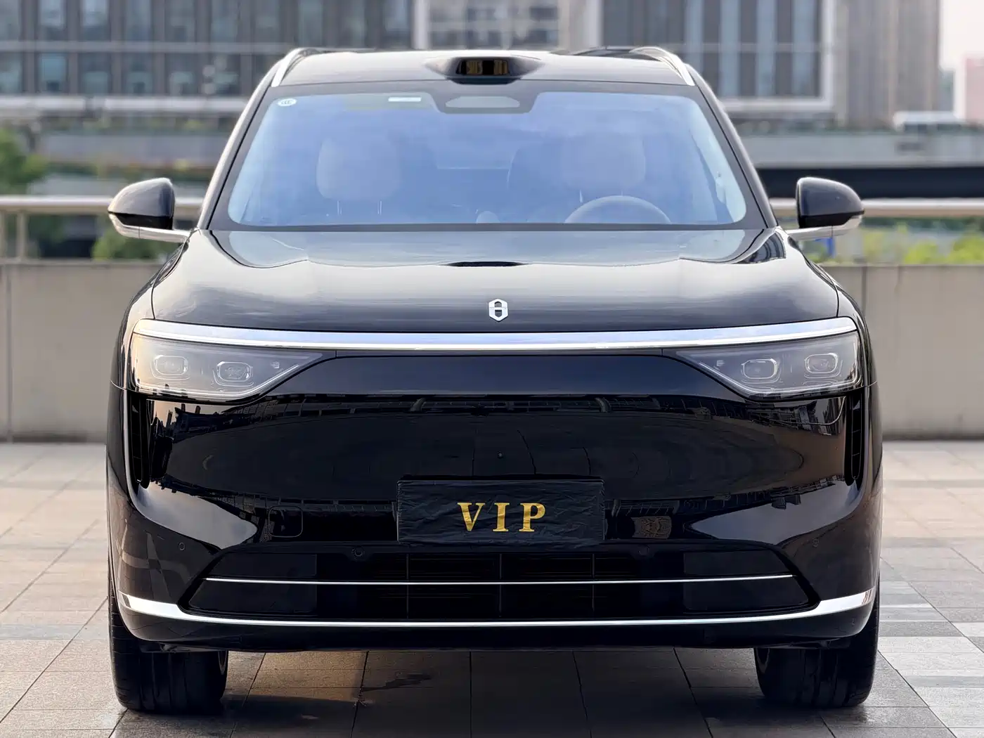 AITO Wenjie AITO M8 2025 Extended Range Ultra 53.4kWh 6-Seater фото 2