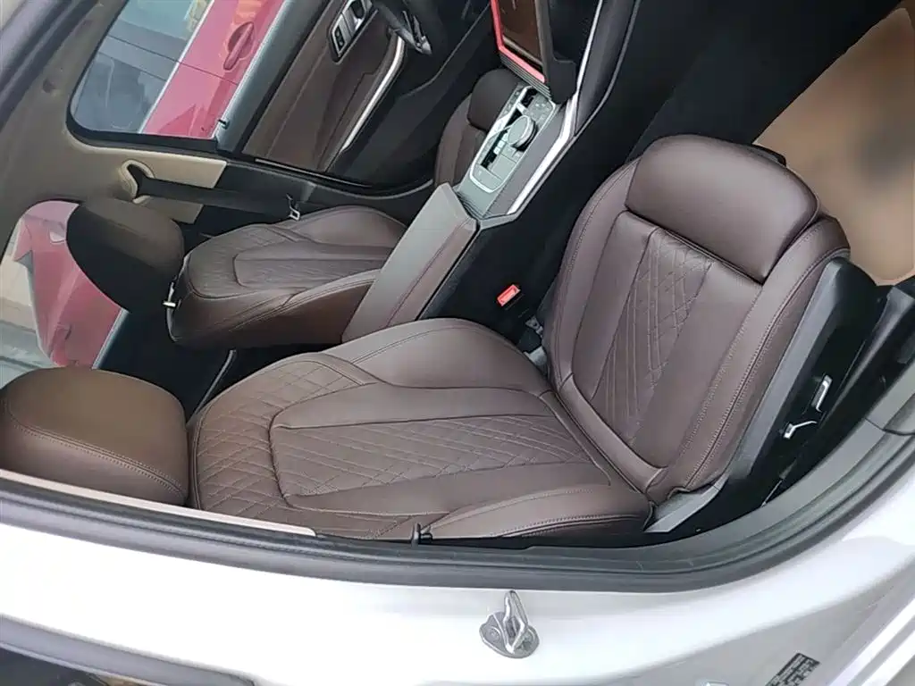 BMW 3 Series 2025 325Li M Sport Package фото 25