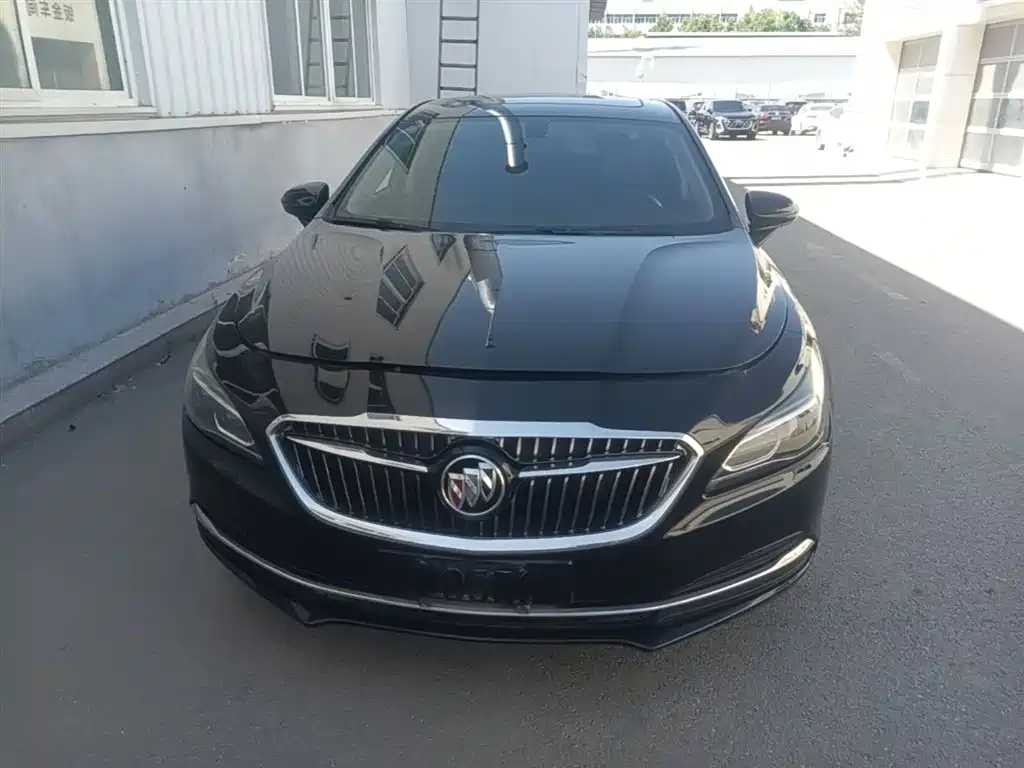 Buick LaCrosse 2018 Model 20T Elite Edition фото 5