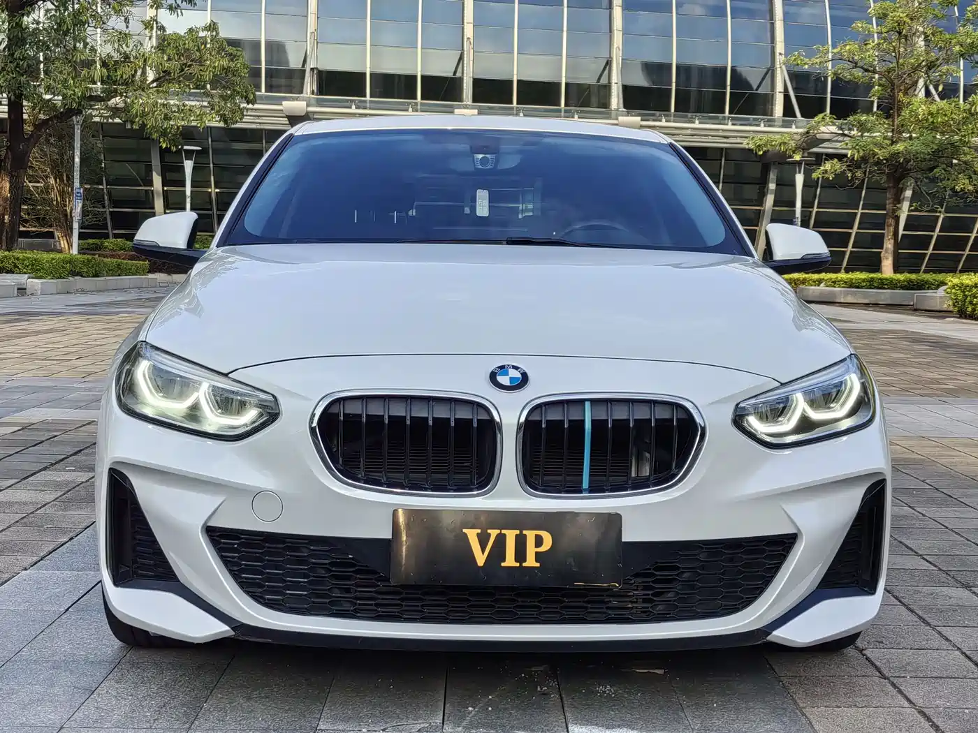 BMW 1 Series 2021 120i M Sport фото 2