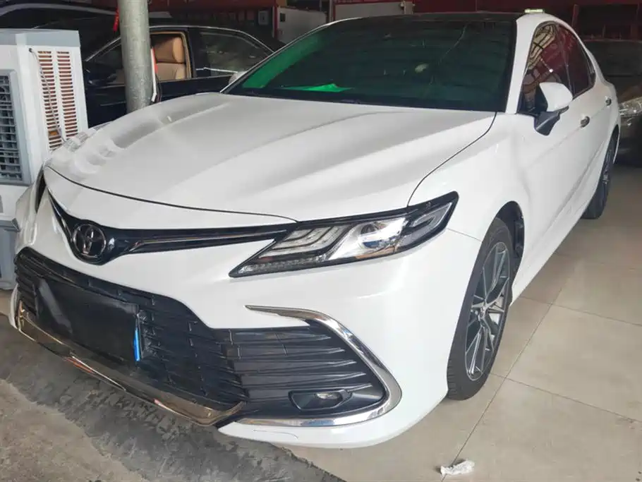 Toyota Camry 2021 2.5G Luxury Edition