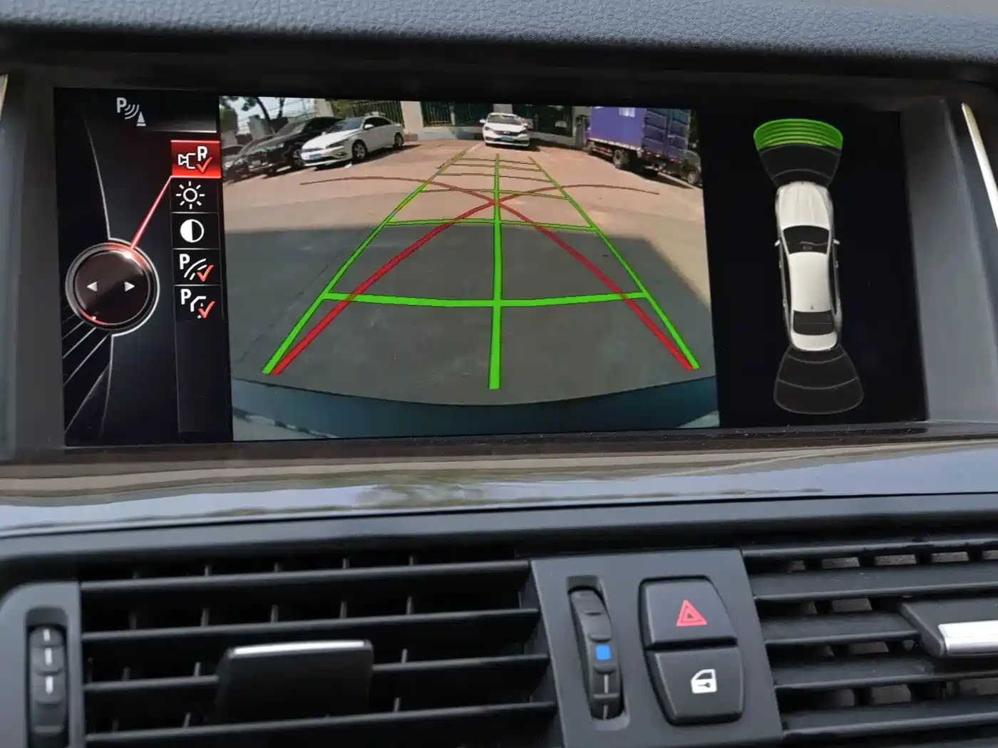 BMW 5 Series 2017 525Li Leading Edition фото 11