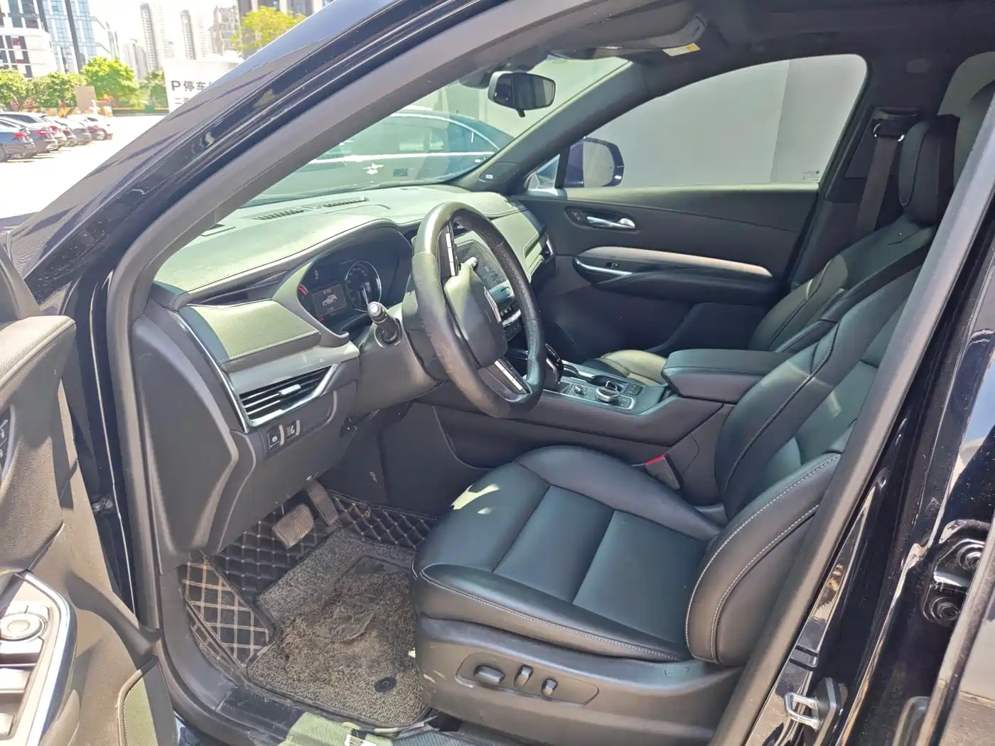 CADILLAC XT4