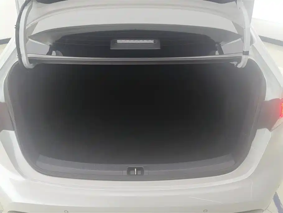 Toyota Levin 2022 Dual Engine 1.8H E-CVT Luxury Edition фото 4