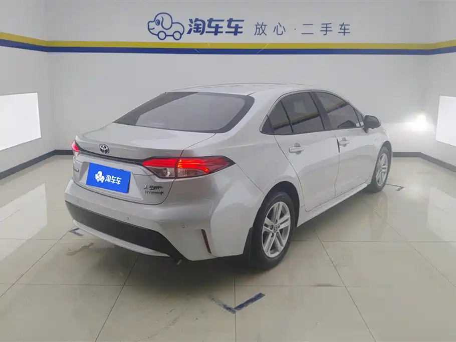 Toyota Levin 2022 Dual Engine 1.8H E-CVT Luxury Edition фото 3