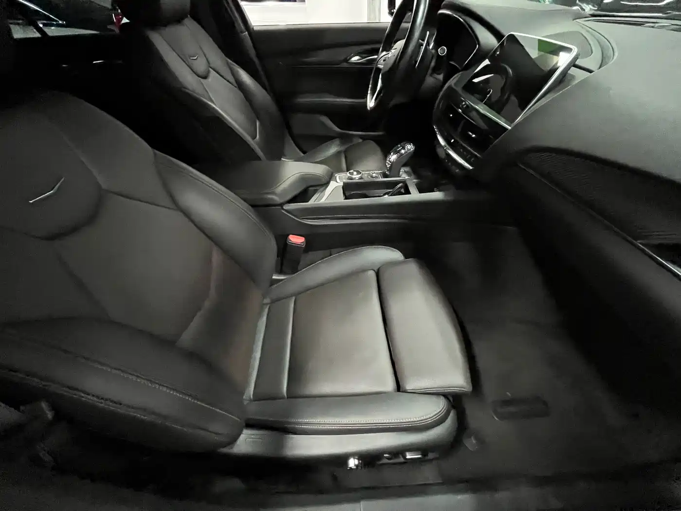 Cadillac CT5 2022 28T Platinum Super Cruise Edition фото 10