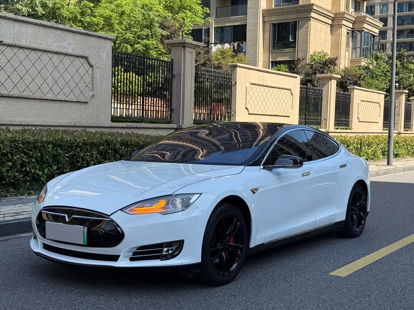 Tesla Model S 2014 Model S 85