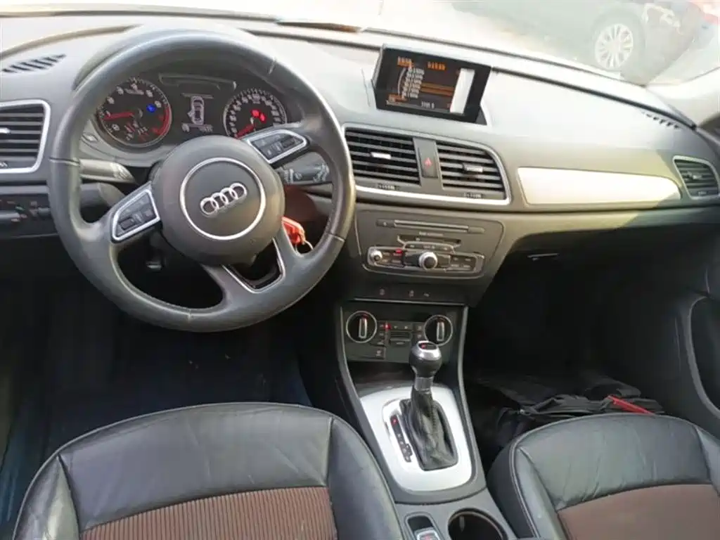 Audi Q3 2018 30th Anniversary Edition 30 TFSI Fashion фото 10