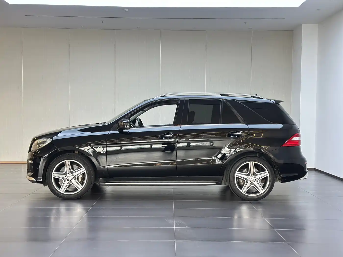 Mercedes-Benz M-Class AMG 2014 AMG ML 63 фото 7