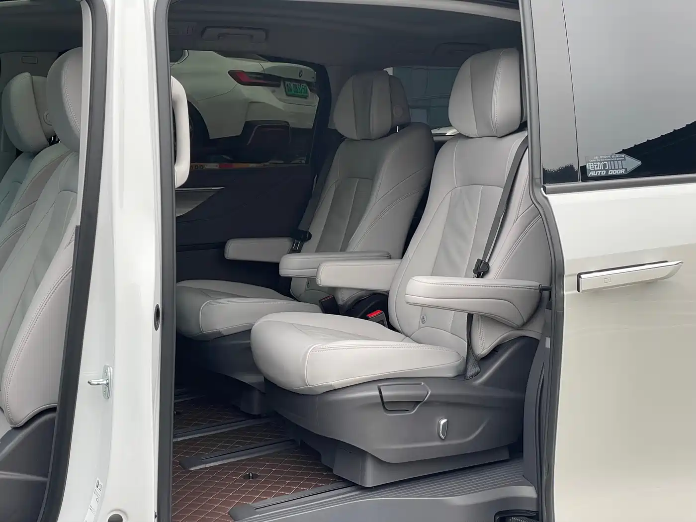 Buick GL8 2025 Model Landglory Smart Edition фото 8