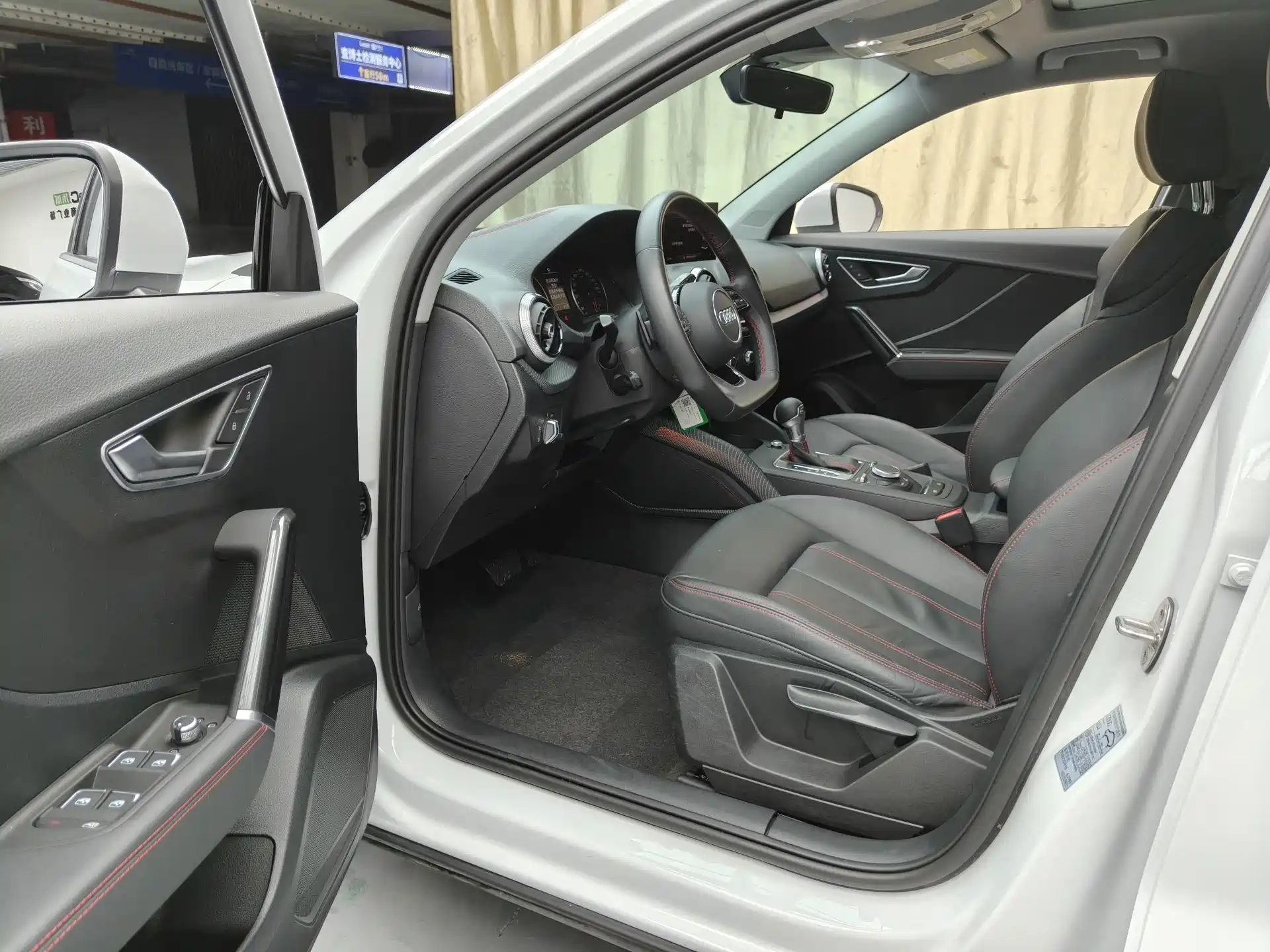 Фото 7 - Audi Q2L