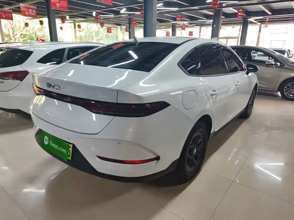 BYD Qin PLUS 2026 2026 DM-i Smart Edition 128KM Progressive