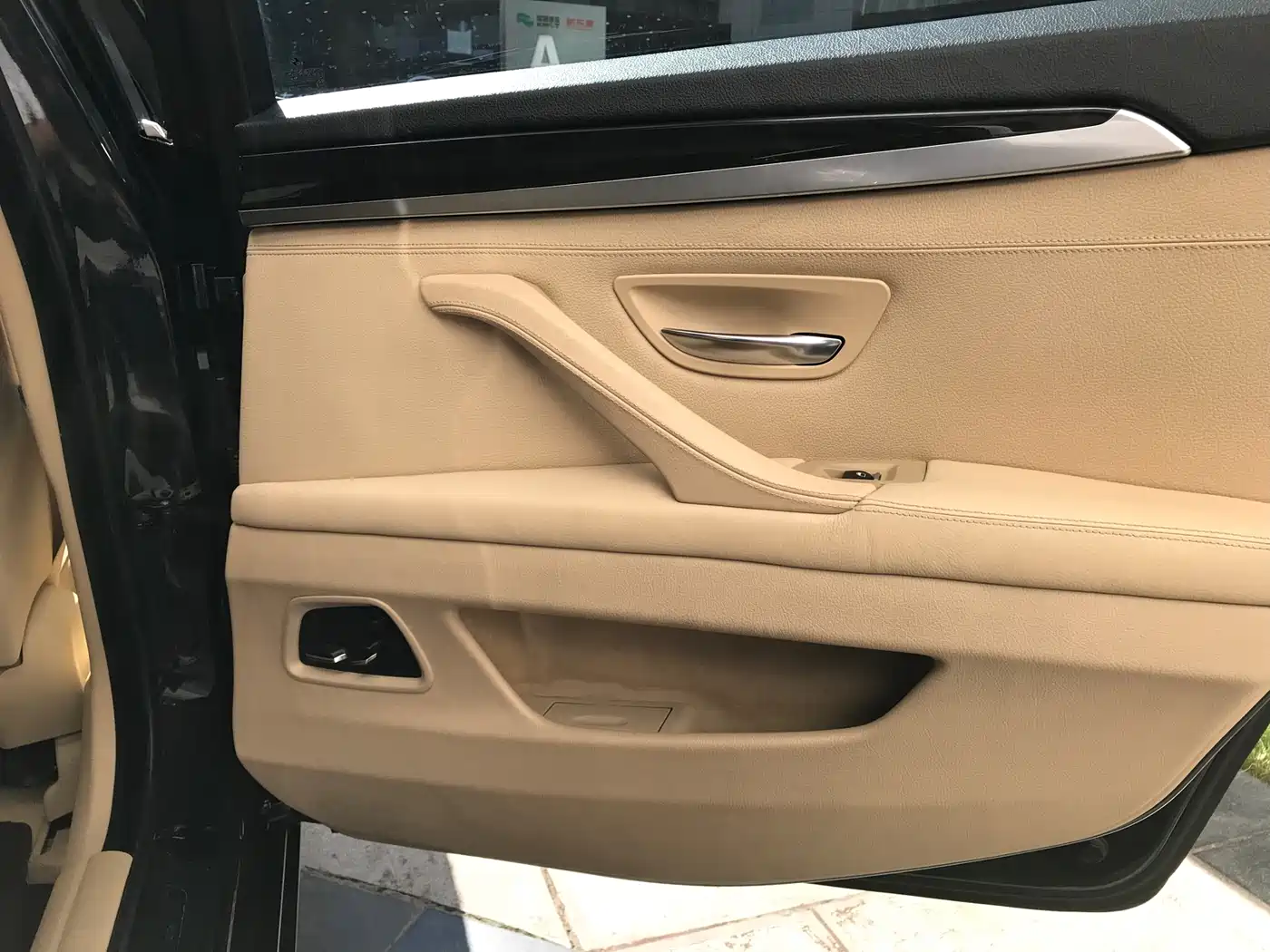 BMW 5 Series 2012 523Li Luxury фото 17