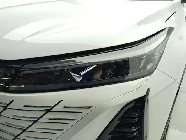 Changan CS75 PLUS 2024 3rd Generation Champion Edition 1.5T Smart Drive Power Type — фото 5