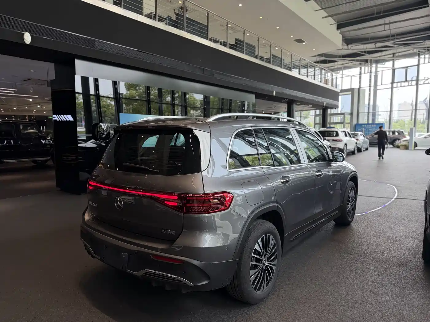 Mercedes-Benz EQB 2025 EQB 260 фото 4