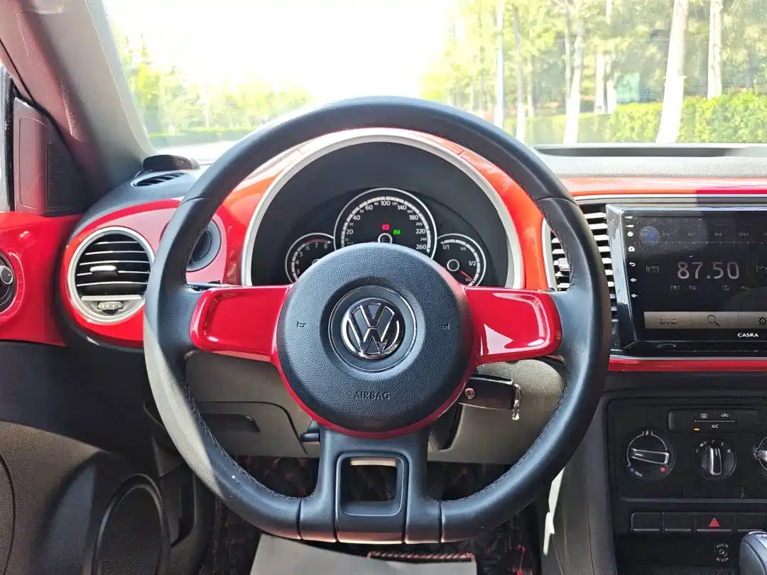 Volkswagen Beetle 2015 280TSI фото 5