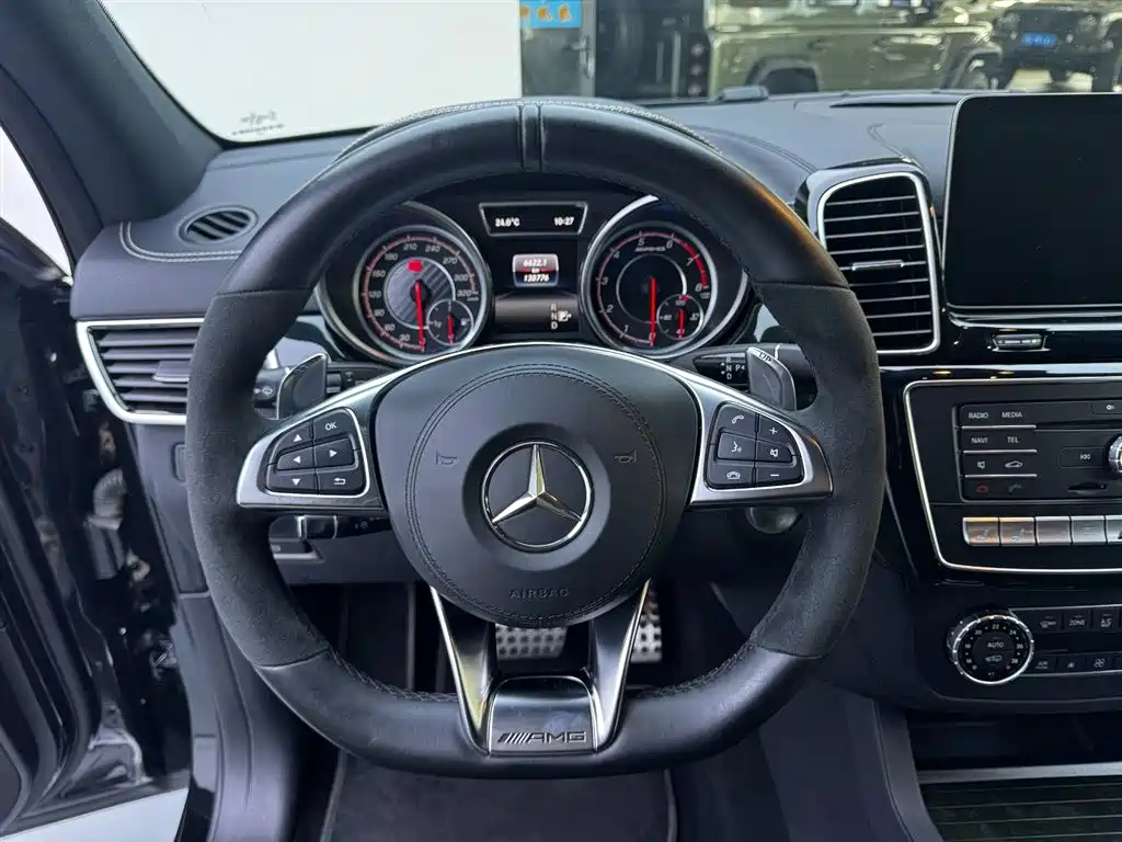 Mercedes-Benz GLS AMG 2017 AMG GLS 63 4MATIC фото 13