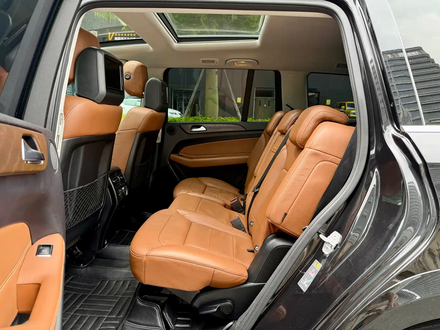 Mercedes-Benz GLS 2016 GLS 400 4MATIC Luxury фото 18