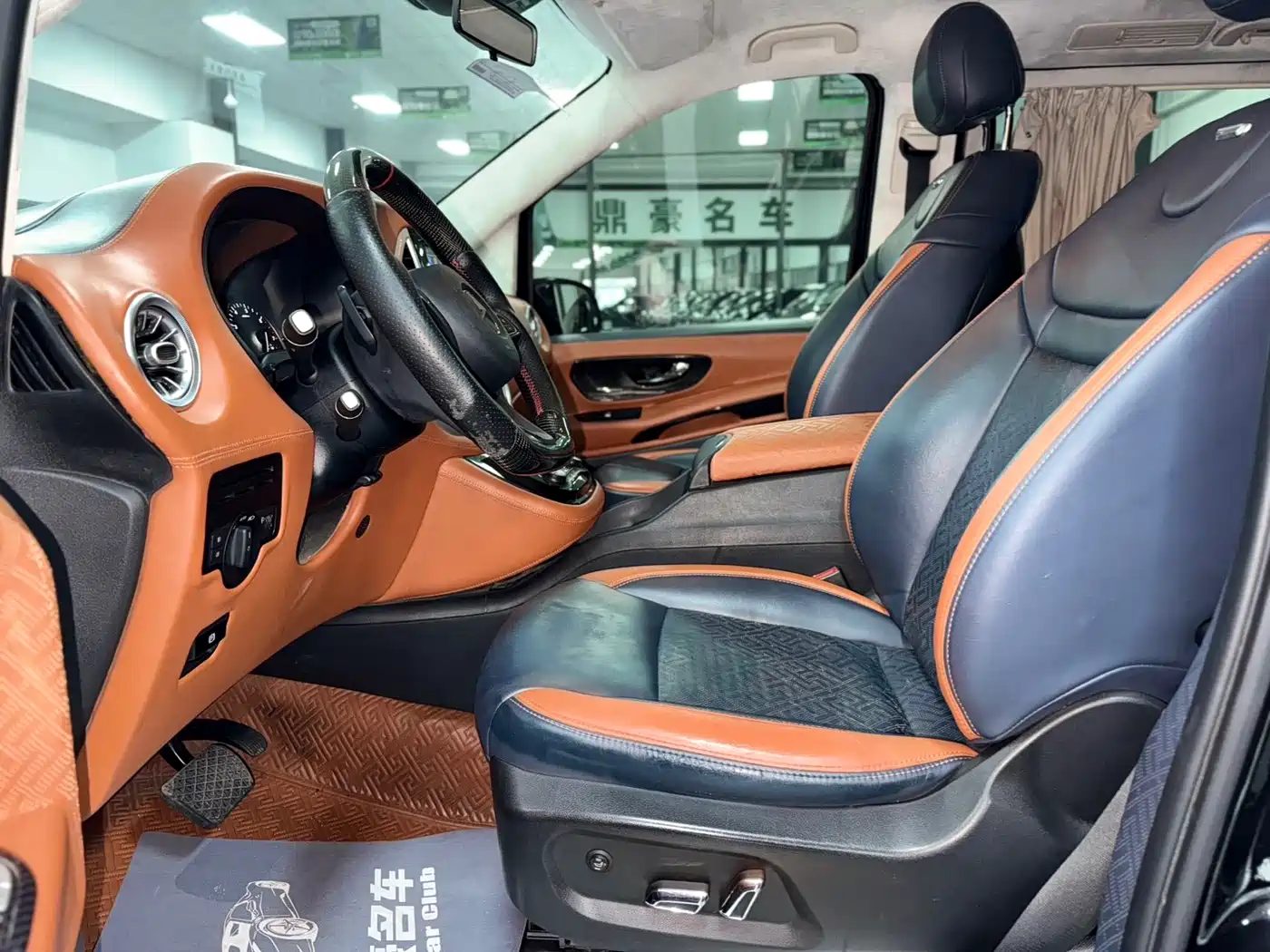 Mercedes-Benz Vito 2018 2.0T Business Edition China VI фото 8