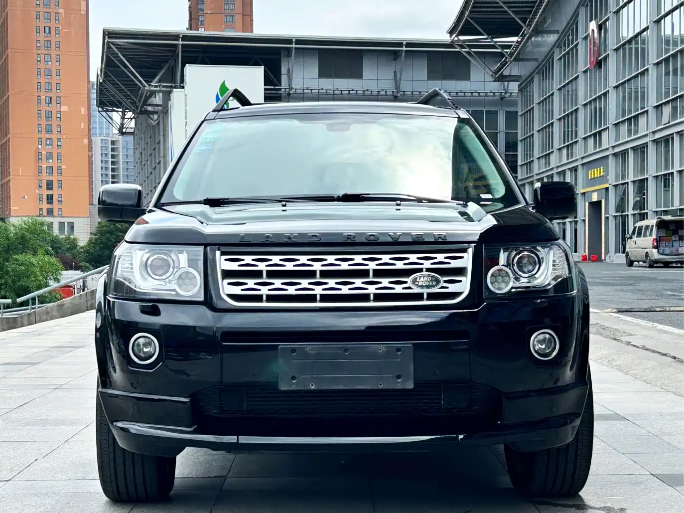 Photo 2 - Land Rover Freelander 2