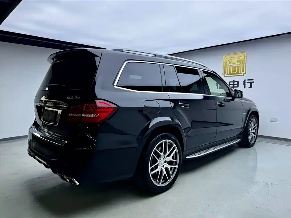 Mercedes-Benz GLS AMG 2017 AMG GLS 63 4MATIC фото 6