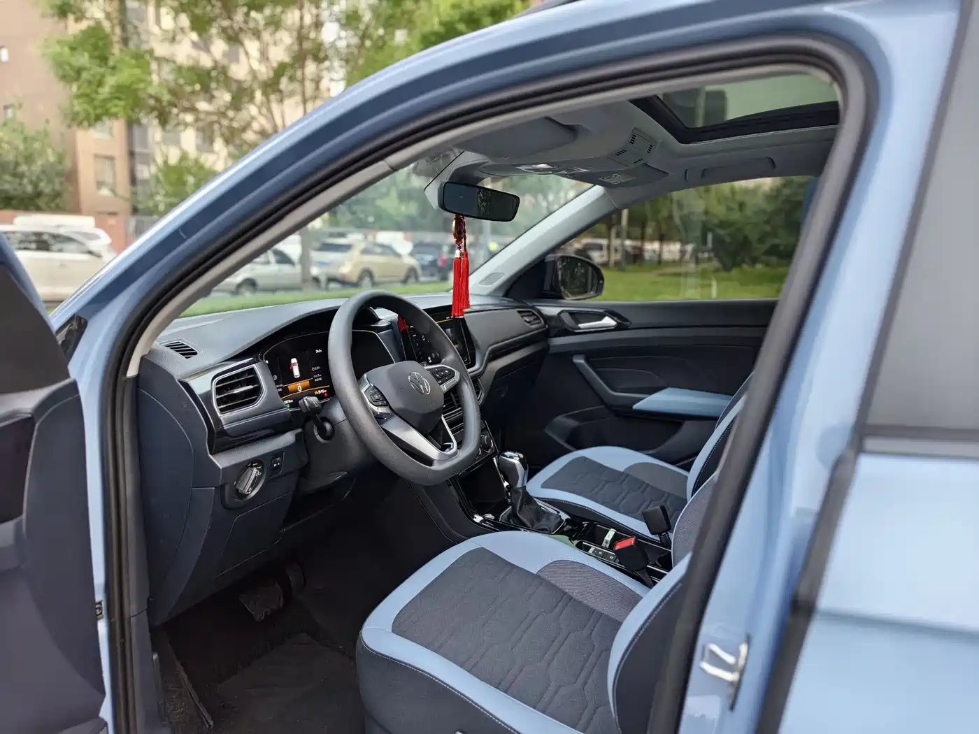 Volkswagen Tharu 2025 New Edge 300TSI Enjoyment Edition фото 7