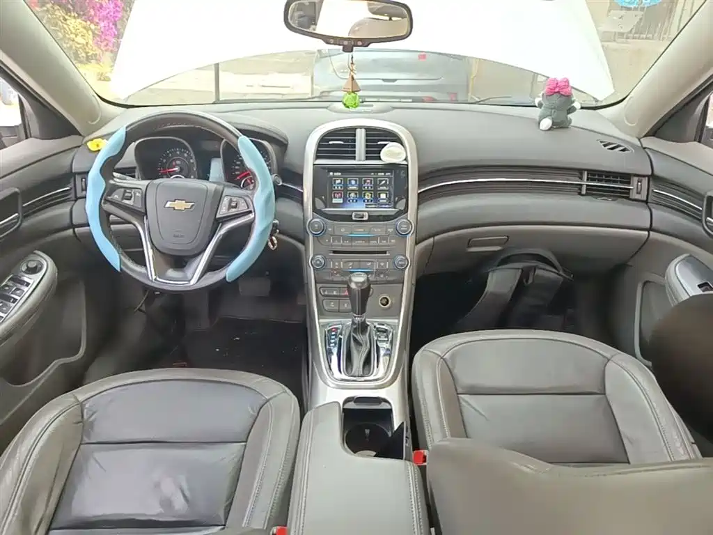 Chevrolet Malibu 2014 2.0L Automatic Luxury фото 10