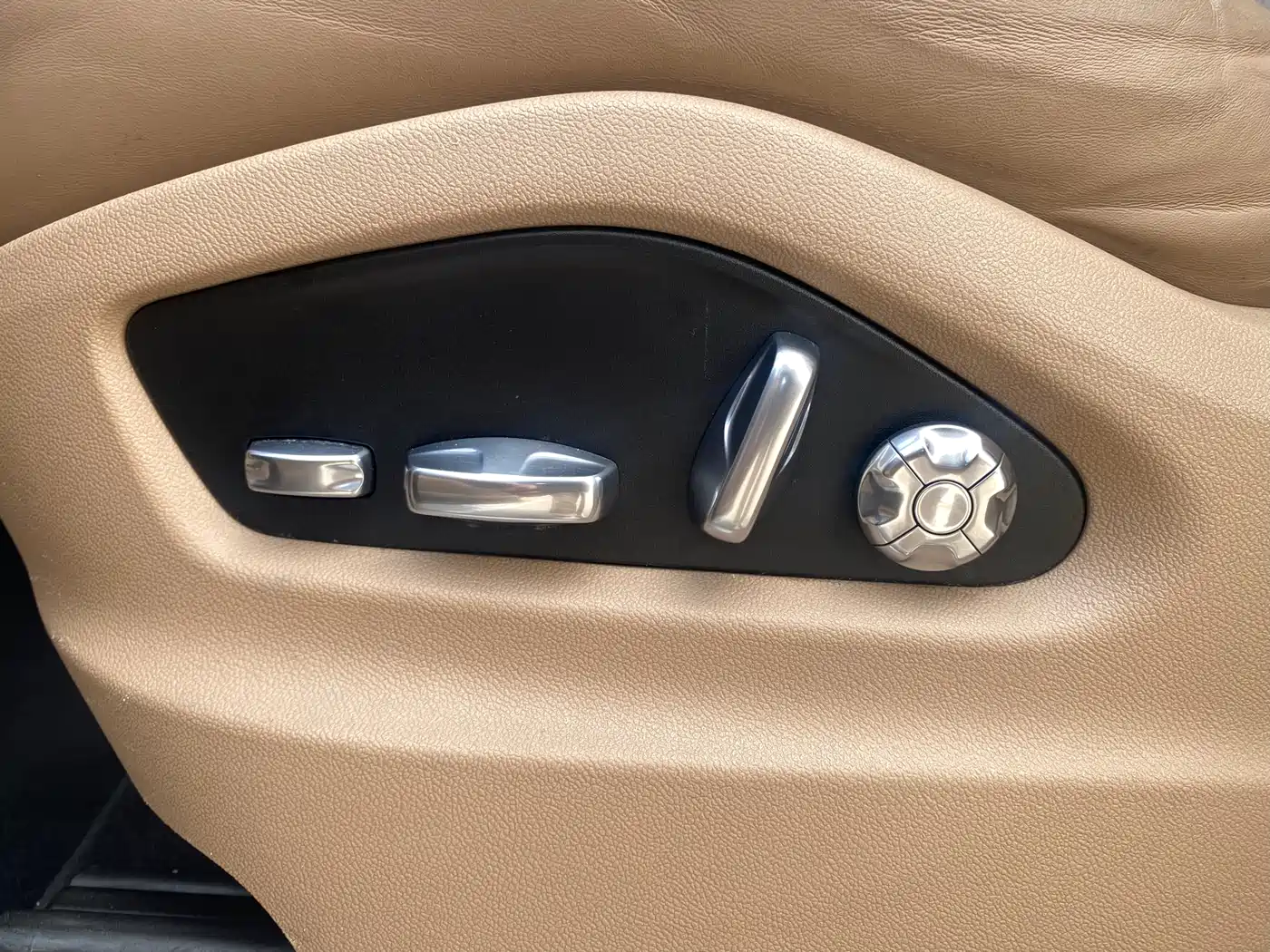 Porsche Cayenne 2018 Cayenne 3.0T фото 15