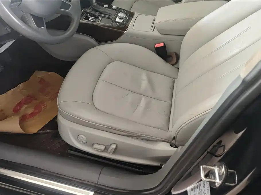 Audi A6L 2012 30 FSI Comfort фото 9
