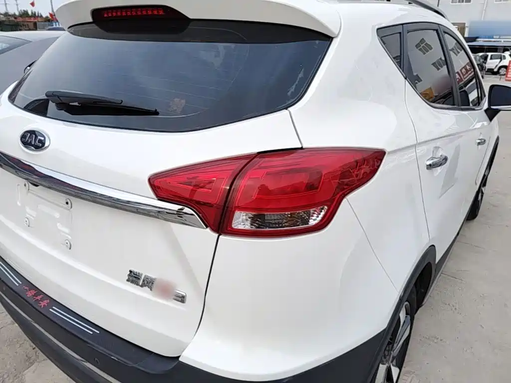 JAC Refine S3 2017 2017 1.6L Manual Luxury Smart