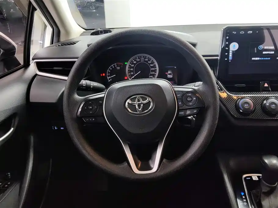 Toyota Corolla 2019 1.2T S-CVT GL Pioneer Edition фото 15