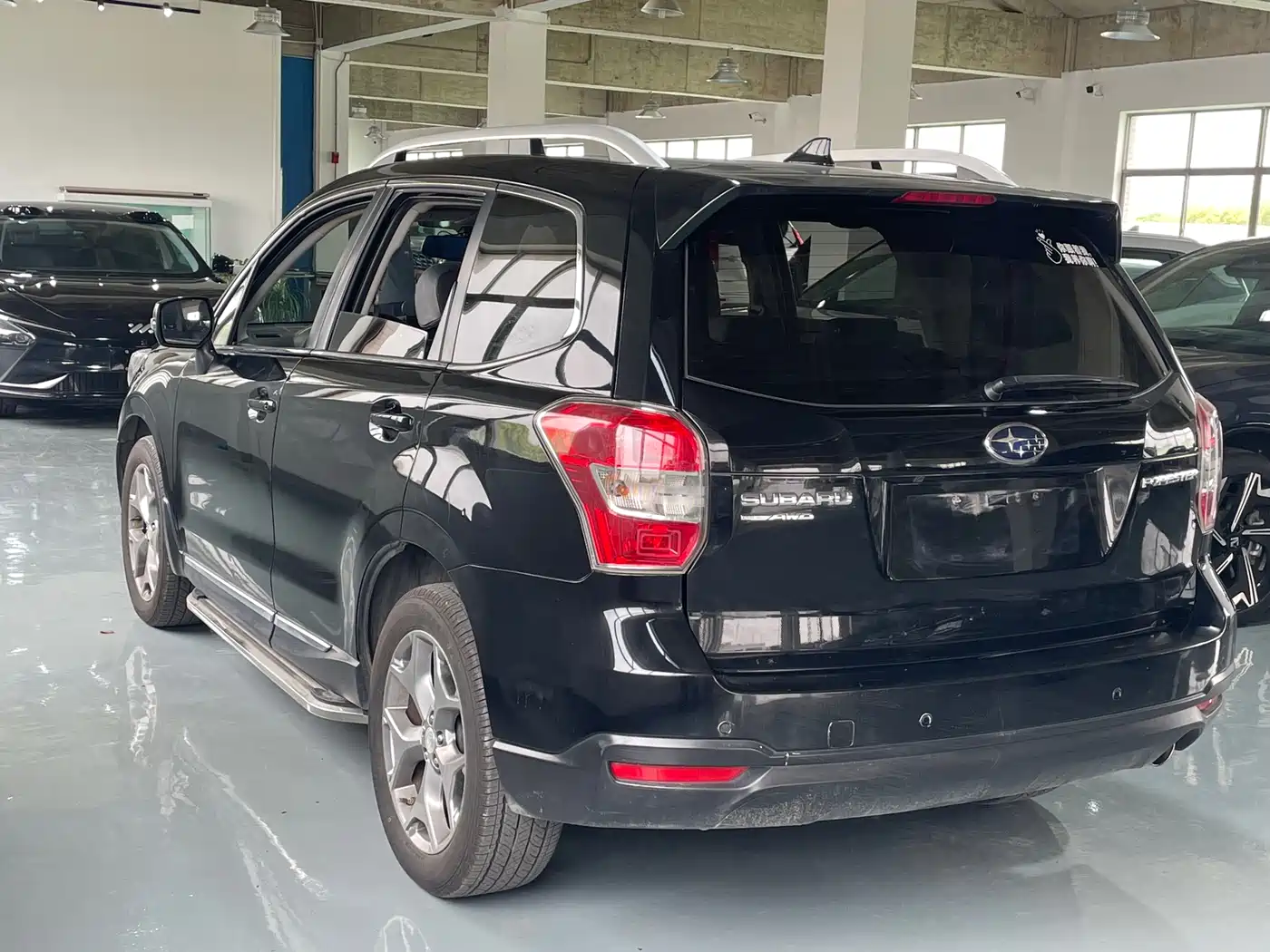 Subaru Forester 2015 2.5i Special Commemorative Edition фото 6