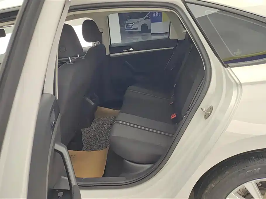 Volkswagen Lavida 2022 1.5L Auto Trend Edition фото 11