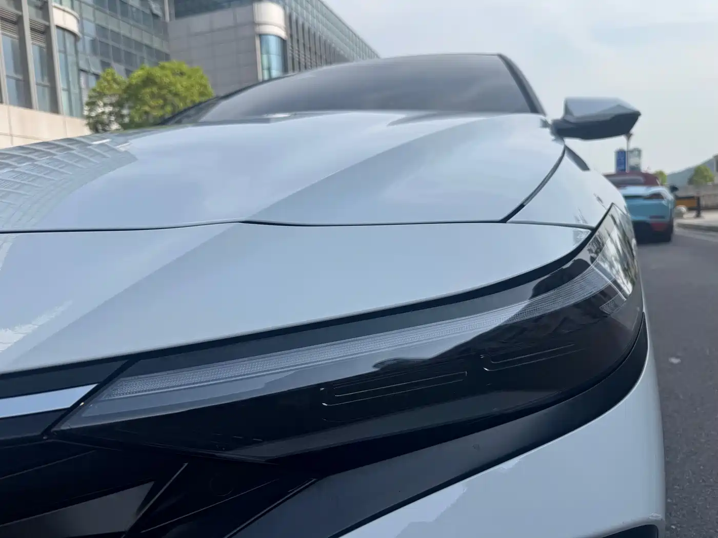 Hyundai Elantra 2023 Model 1.5L CVT LUX Premium Edition фото 2