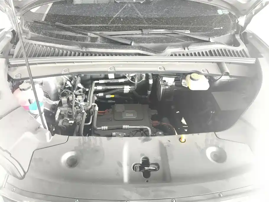 BYD Yuan UP 2025 Model 301KM Navigator фото 10