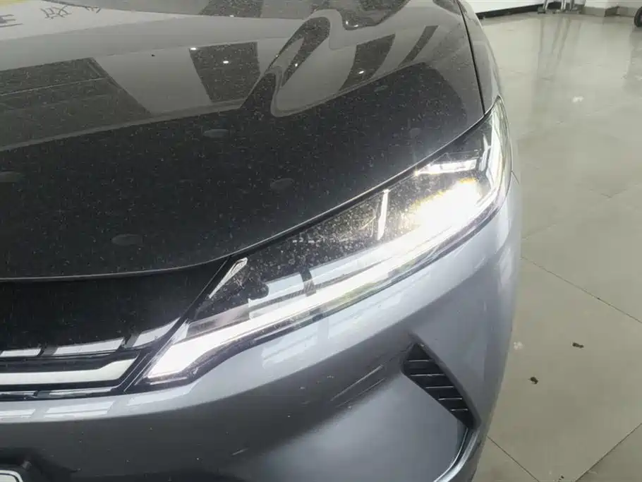 BYD Yuan UP 2025 Model 301KM Navigator фото 5