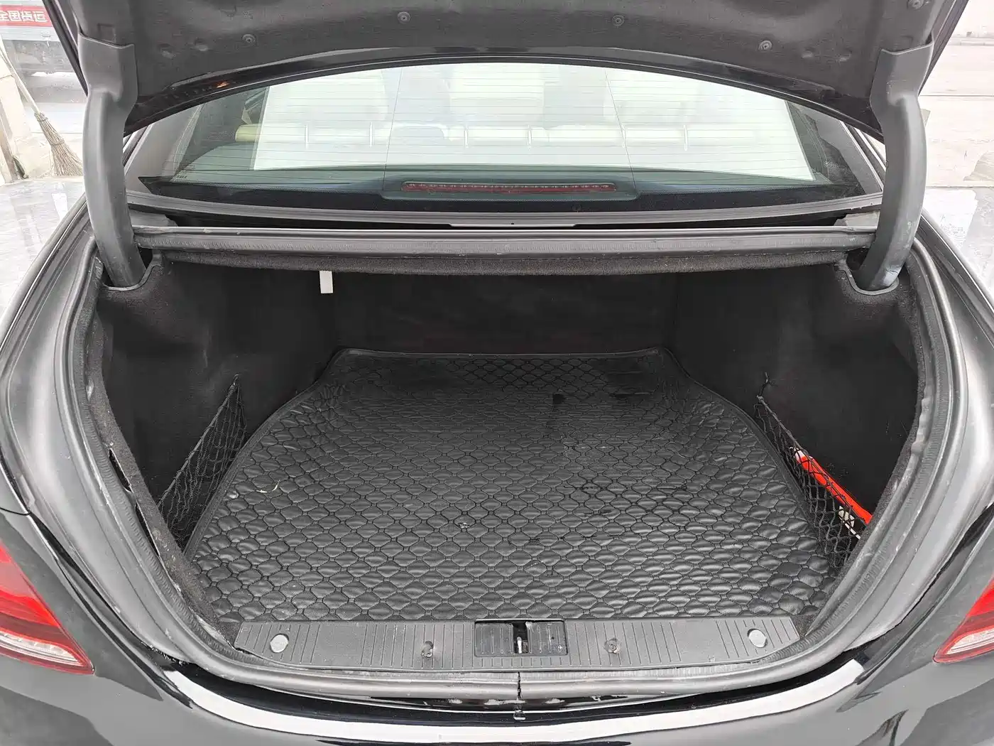 Mercedes-Benz S-Class 2011 2010 S 300 L Luxury